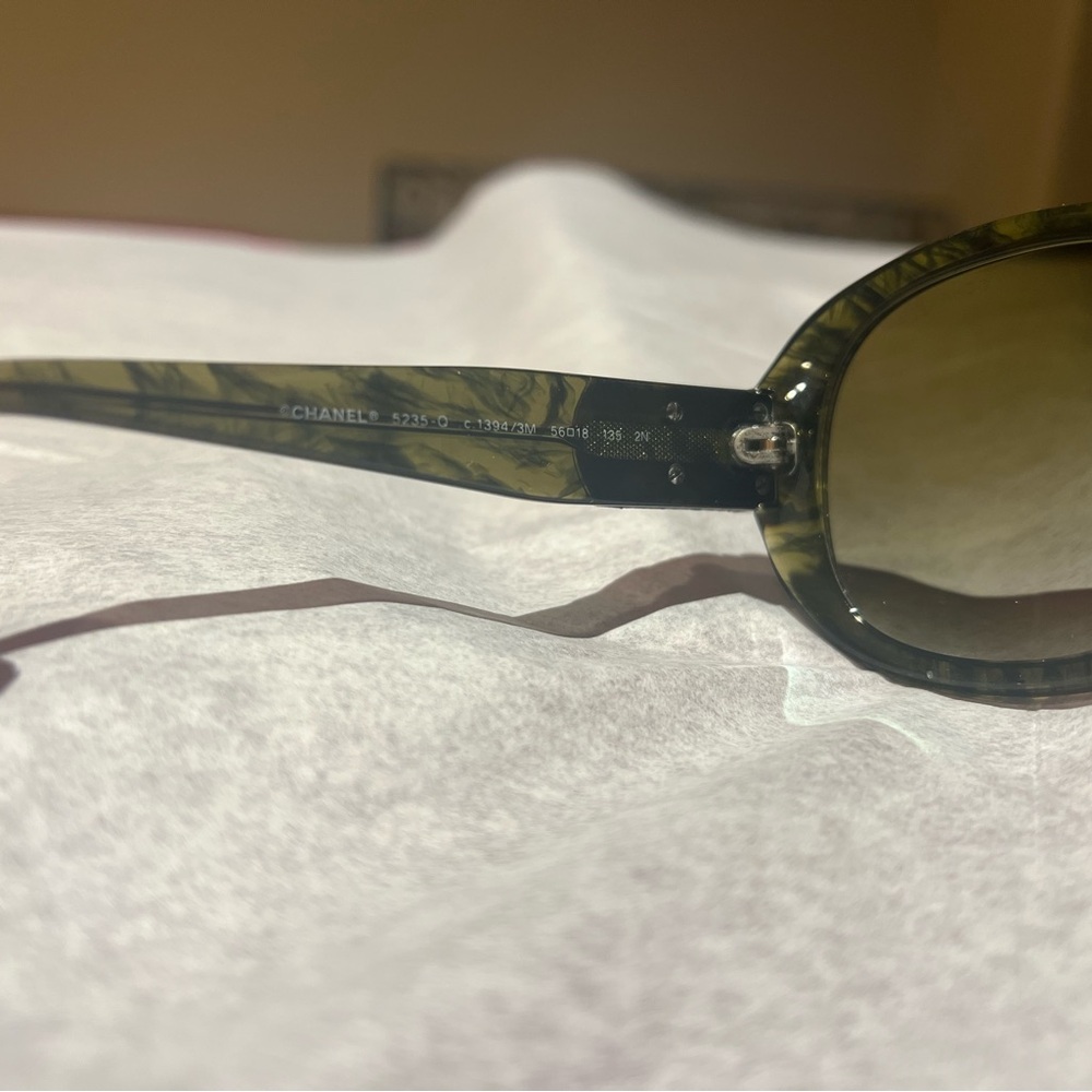 Chanel Black Sunglasses with Case - Picture 5 of 6